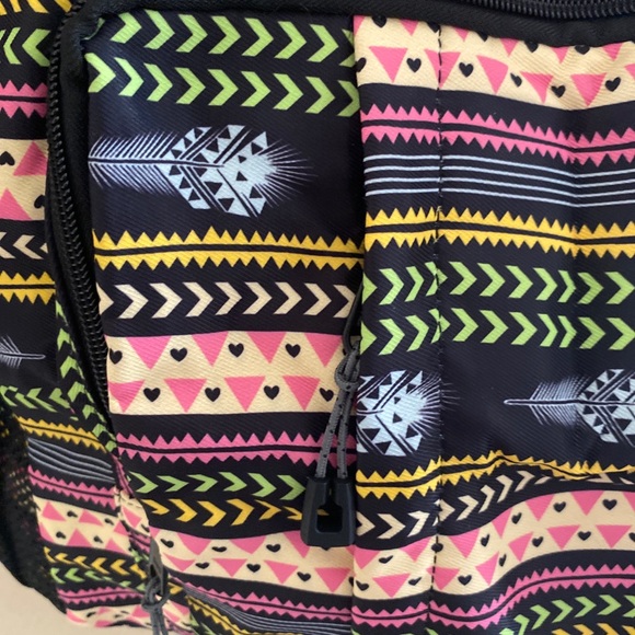 A women’s bag - Picture 3 of 3